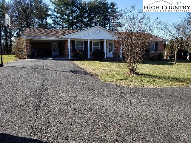 Image number 1 for the current listing