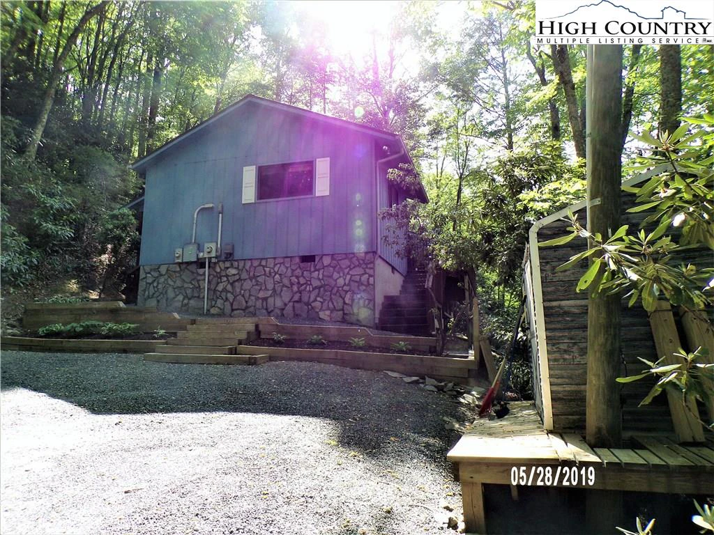 Image number 9 for the current listing