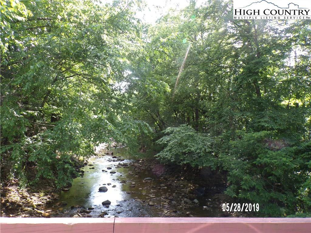 Image number 13 for the current listing