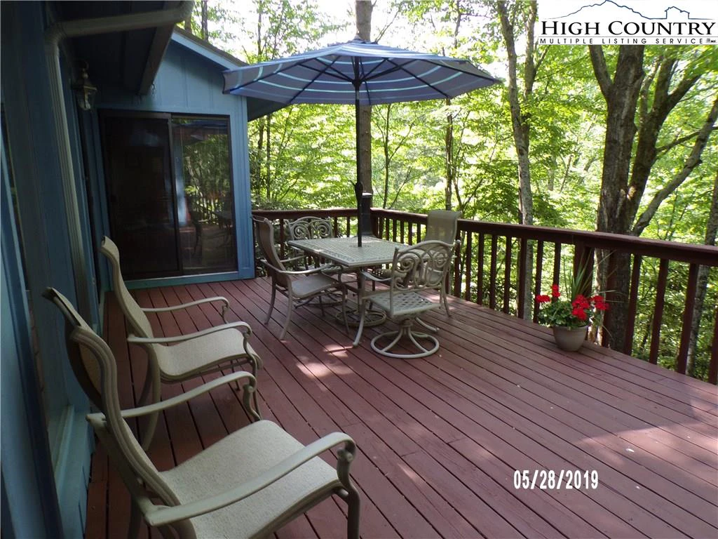 Image number 20 for the current listing