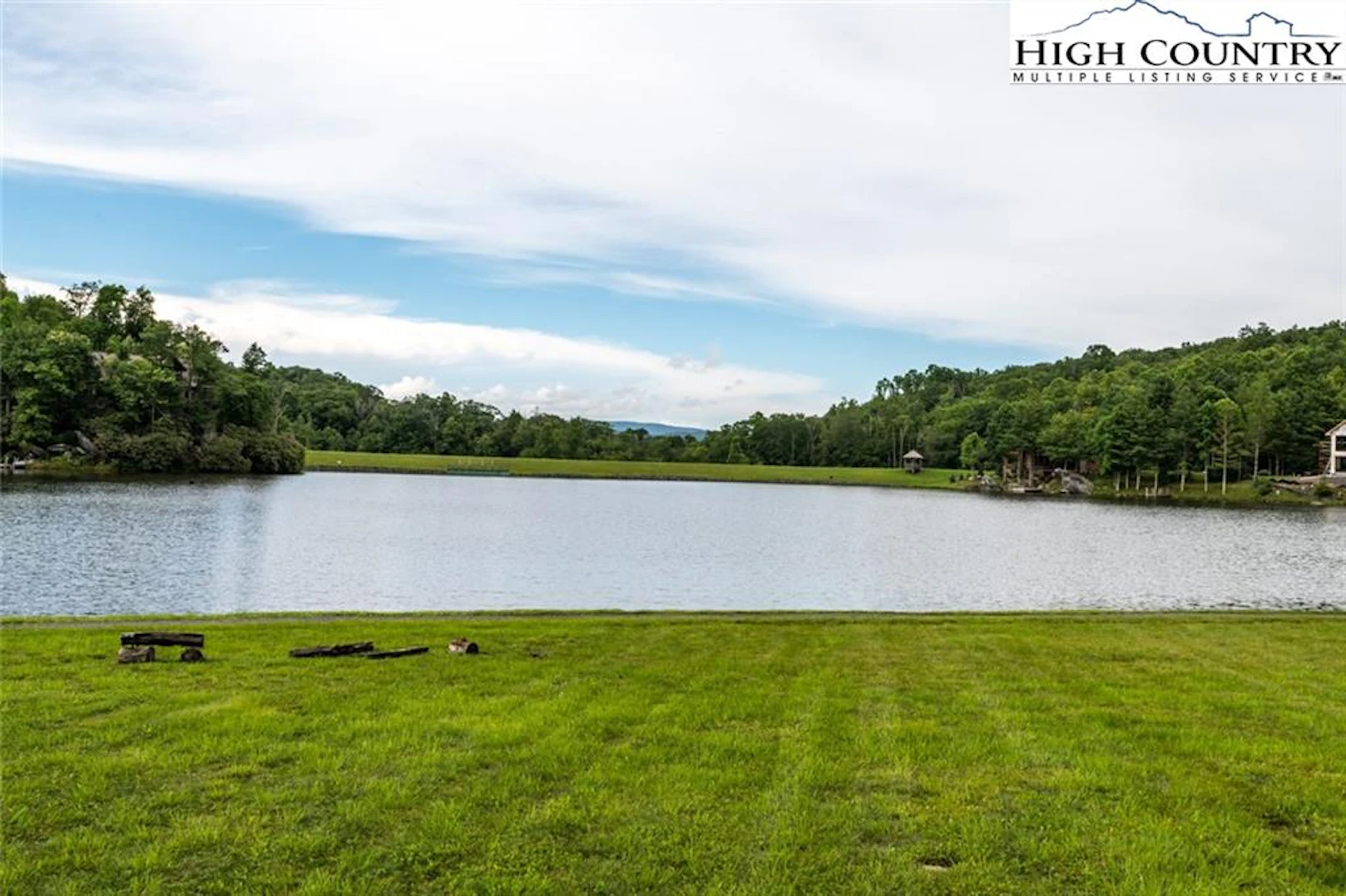 Image number 13 for the current listing
