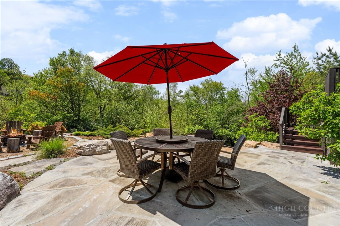 Image number 16 for the current listing