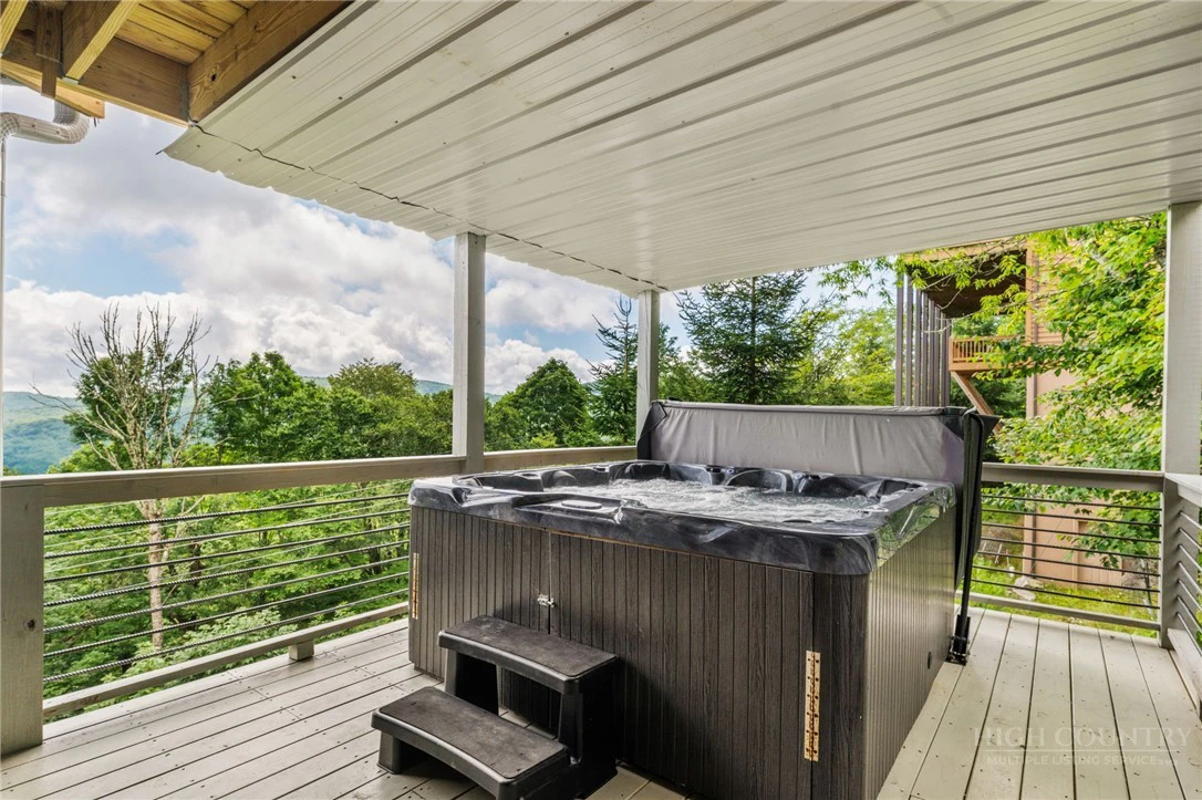 Image number 7 for the current listing