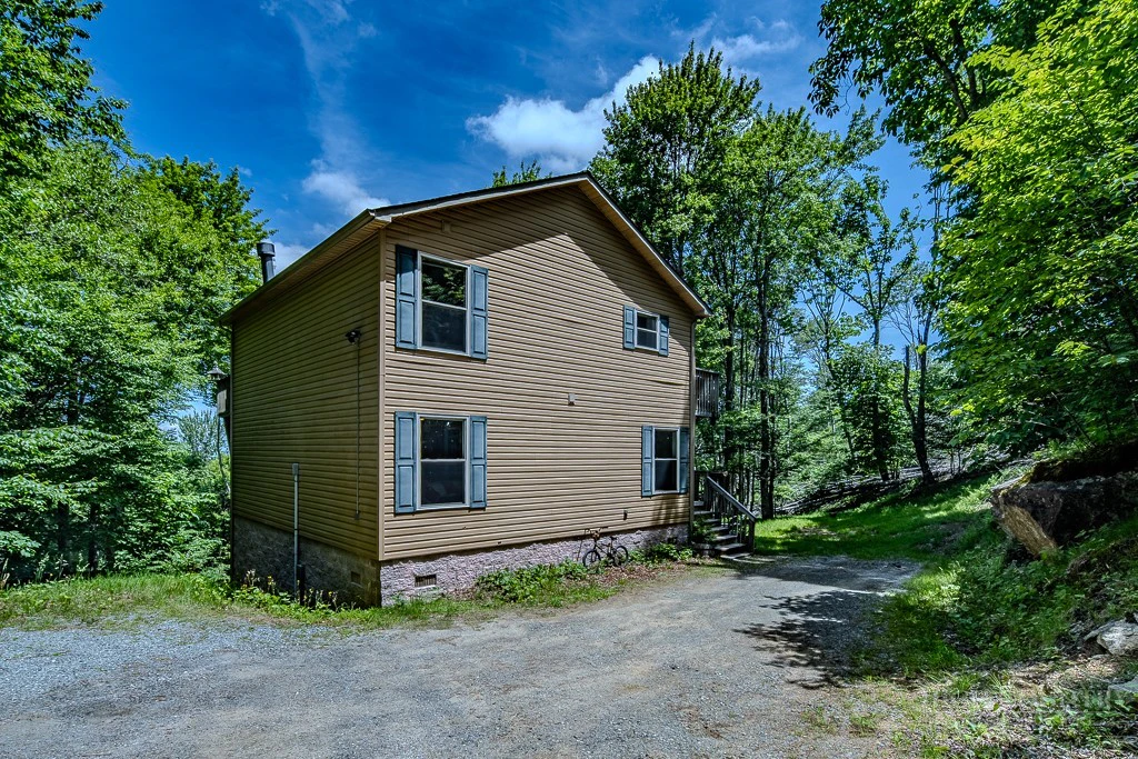 Image number 2 for the current listing