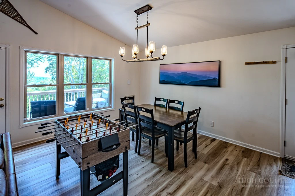 Image number 12 for the current listing