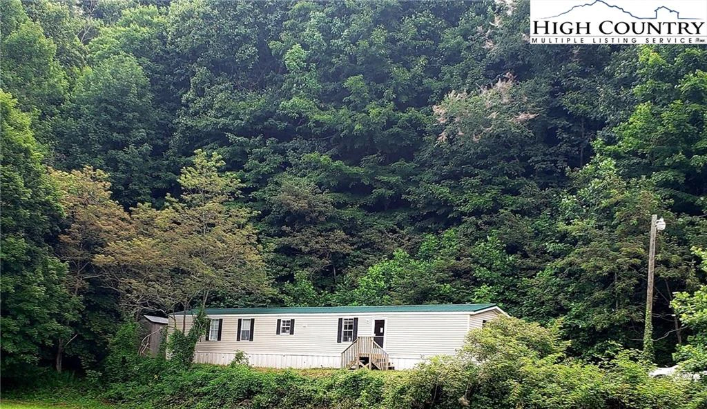 Image number 1 for the current listing