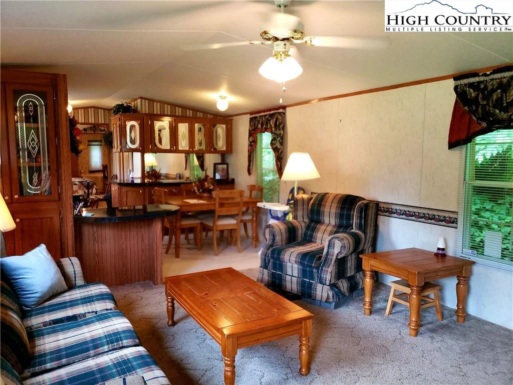Image number 22 for the current listing