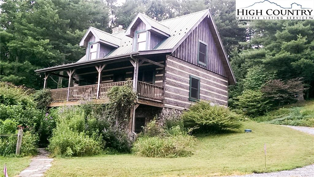 Image number 1 for the current listing
