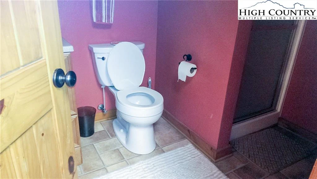 Image number 6 for the current listing