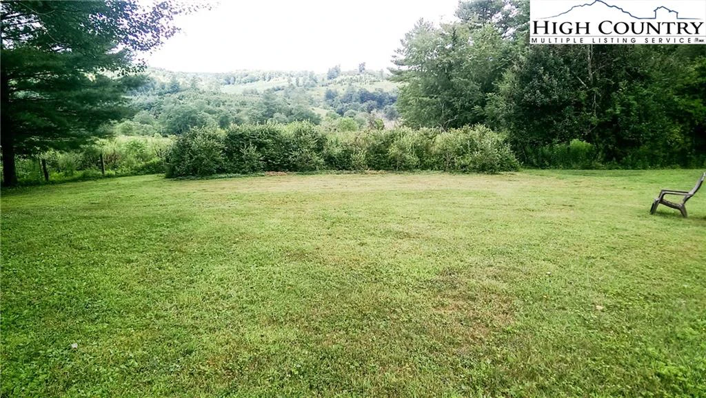 Image number 13 for the current listing
