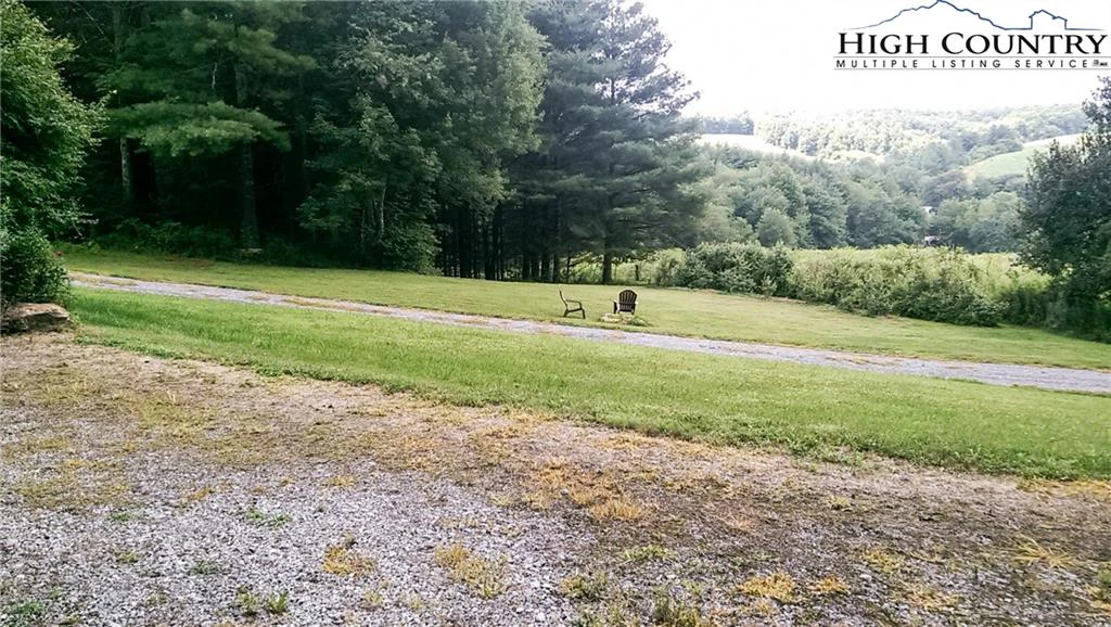Image number 16 for the current listing