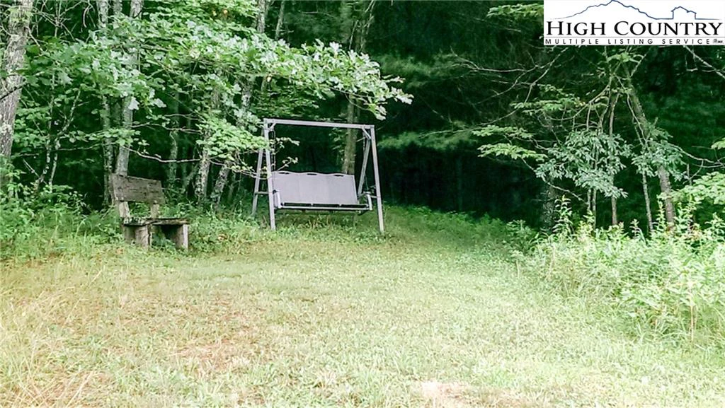 Image number 18 for the current listing