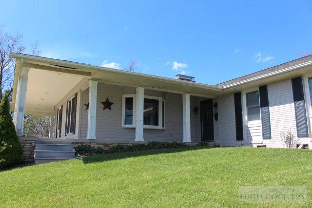 Image number 12 for the current listing