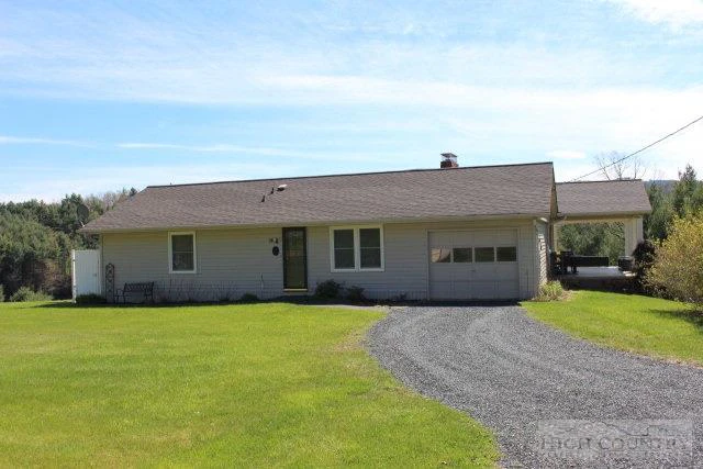 Image number 11 for the current listing
