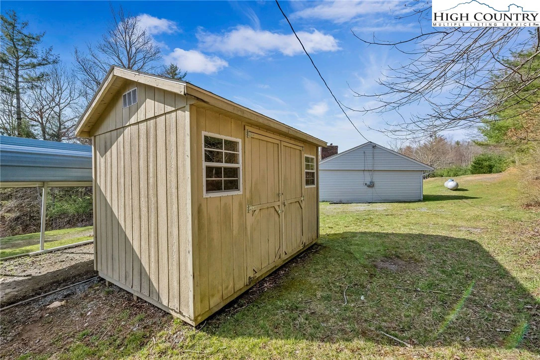 Image number 20 for the current listing