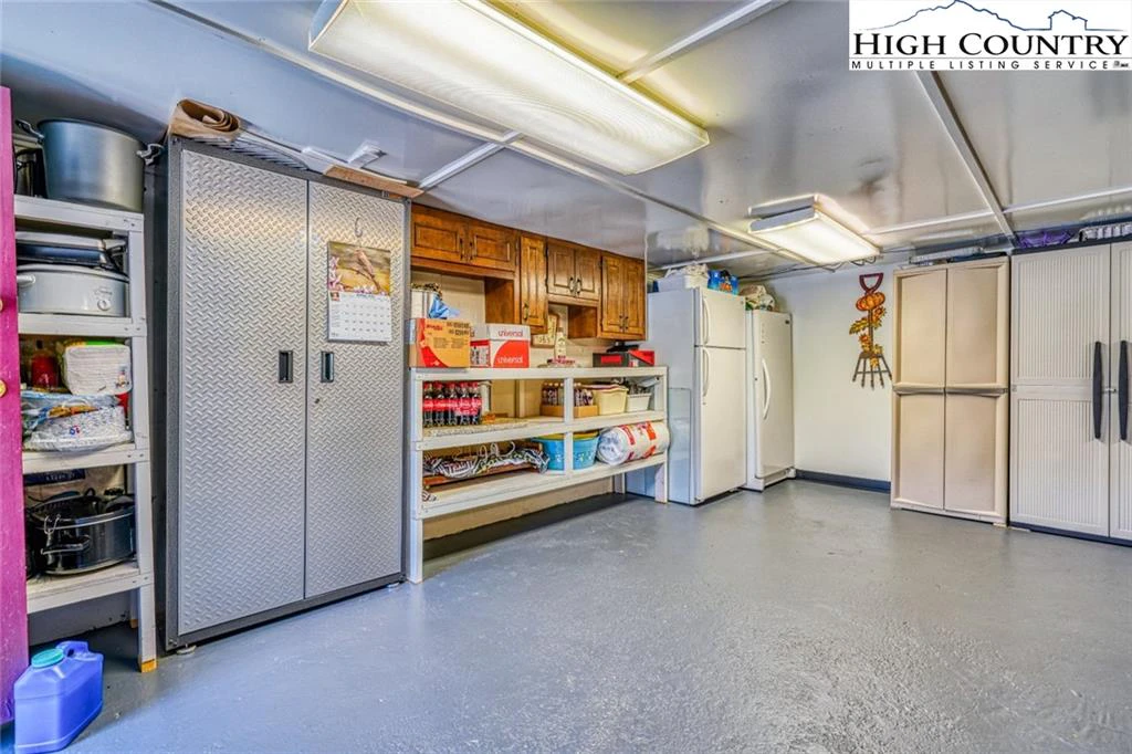 Image number 6 for the current listing