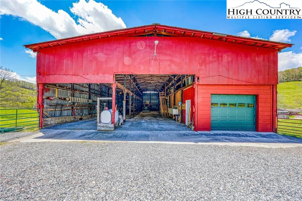 Image number 10 for the current listing