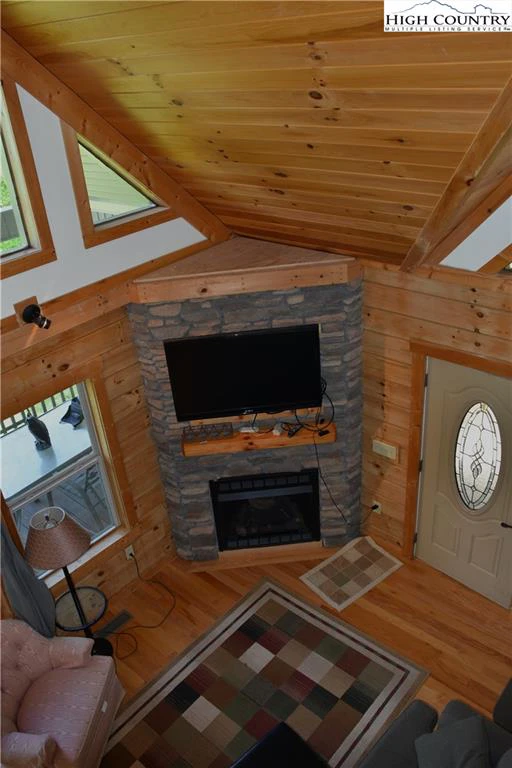 Image number 12 for the current listing