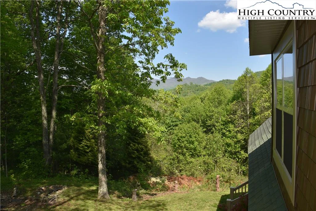 Image number 9 for the current listing