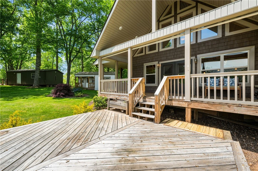 Image number 10 for the current listing