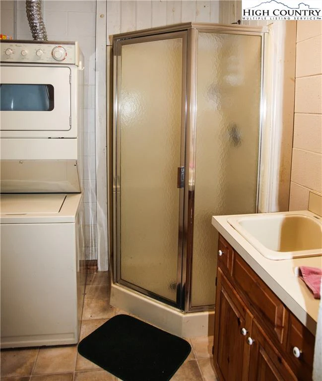 Image number 8 for the current listing