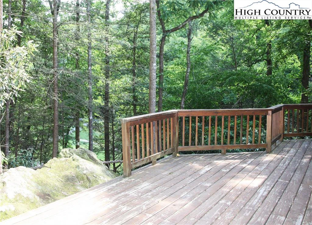 Image number 6 for the current listing