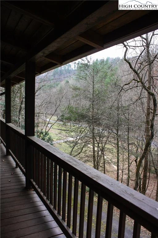 Image number 5 for the current listing
