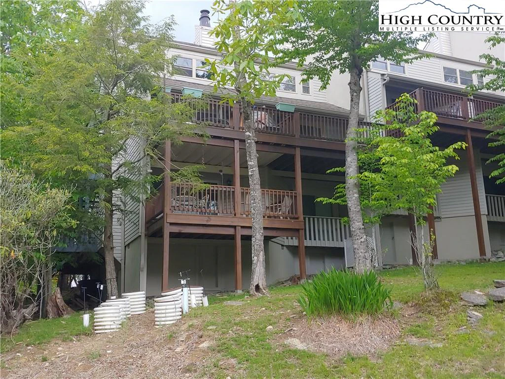 Image number 4 for the current listing