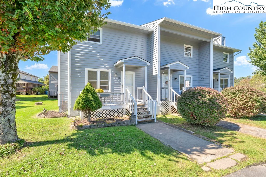 Image number 1 for the current listing