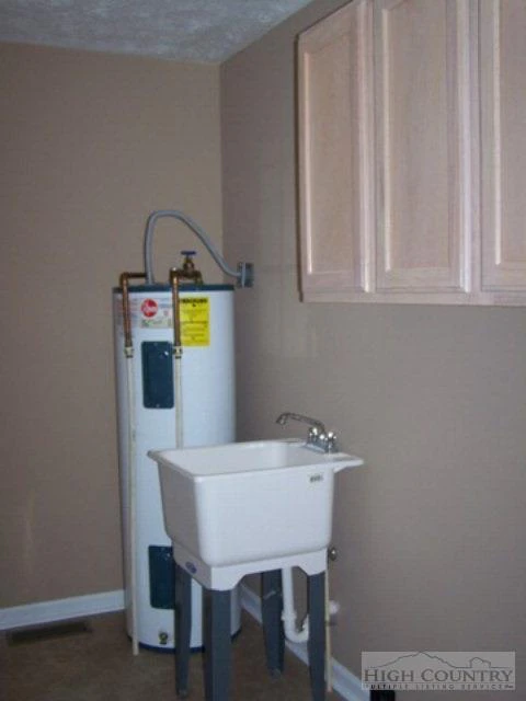 Image number 5 for the current listing