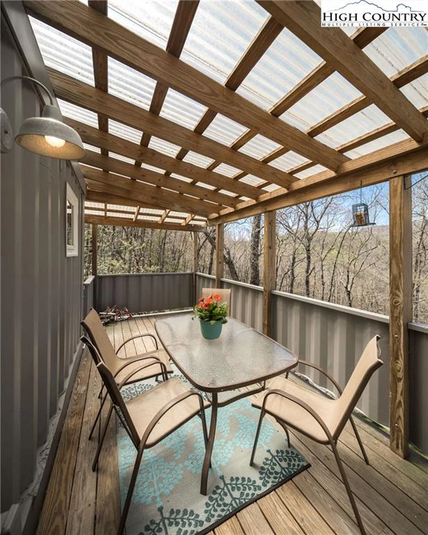 Image number 5 for the current listing