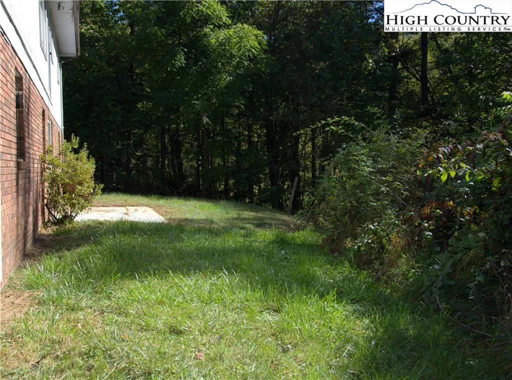 Image number 7 for the current listing