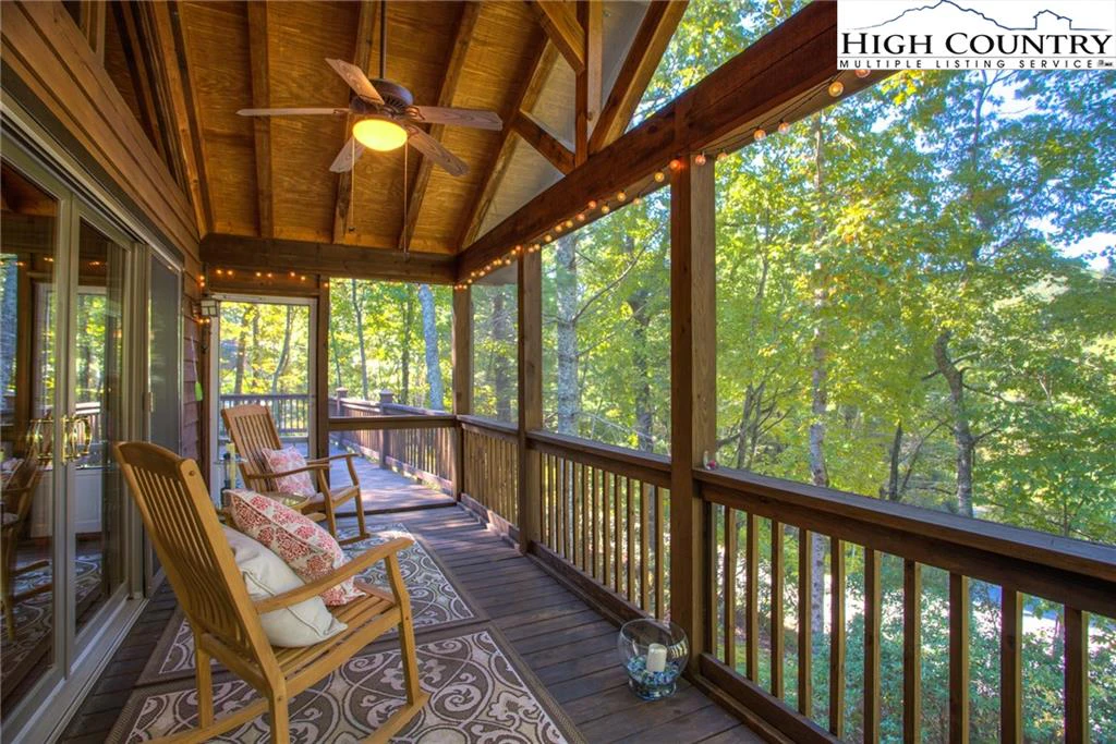 Image number 6 for the current listing