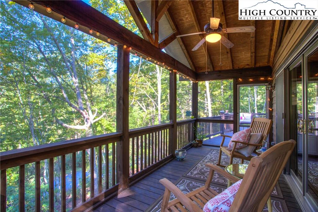 Image number 7 for the current listing