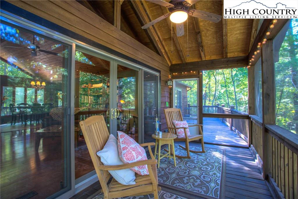 Image number 8 for the current listing