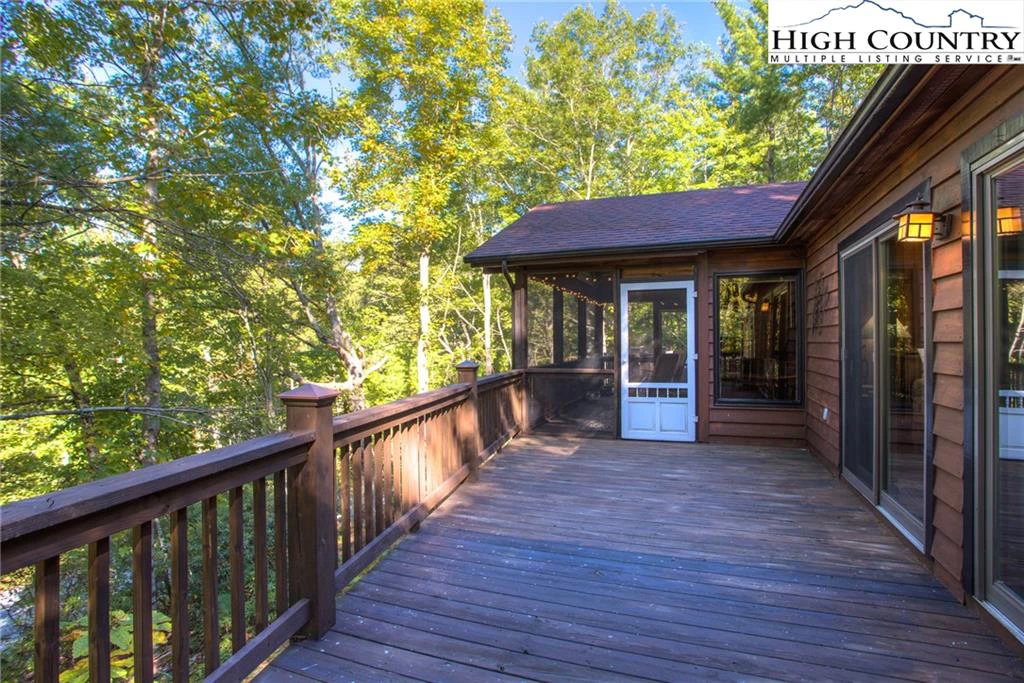 Image number 10 for the current listing