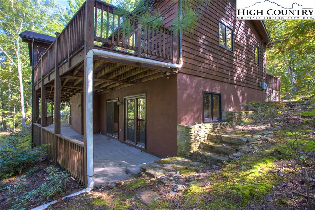 Image number 2 for the current listing