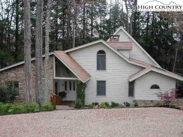 Image number 1 for the current listing