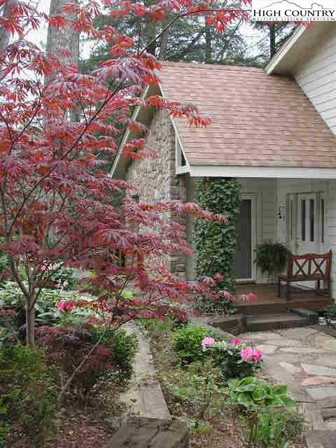 Image number 6 for the current listing