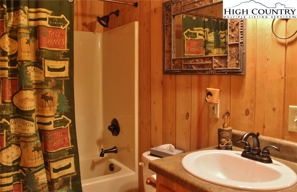 Image number 7 for the current listing