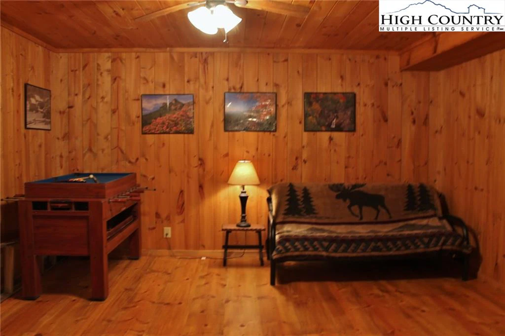 Image number 6 for the current listing