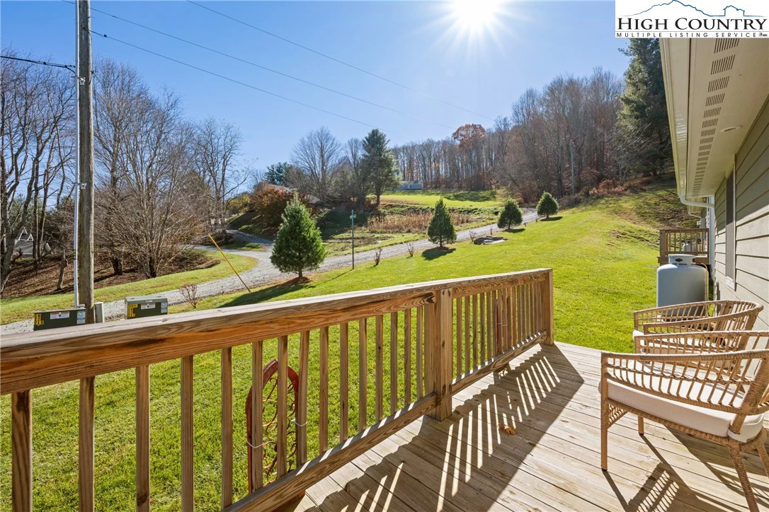 Image number 2 for the current listing