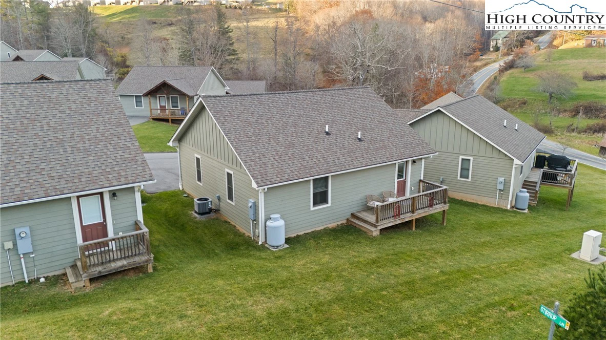 Image number 15 for the current listing
