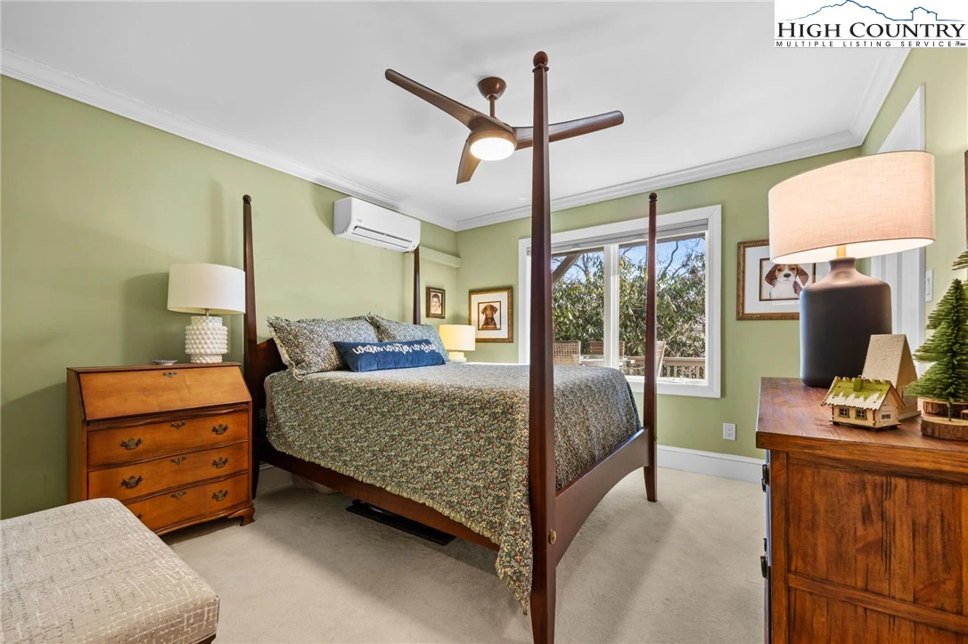 Image number 7 for the current listing