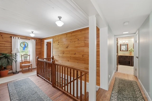 Image number 11 for the current listing