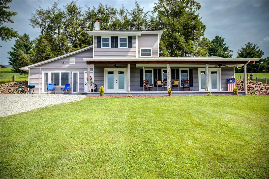 Image number 1 for the current listing