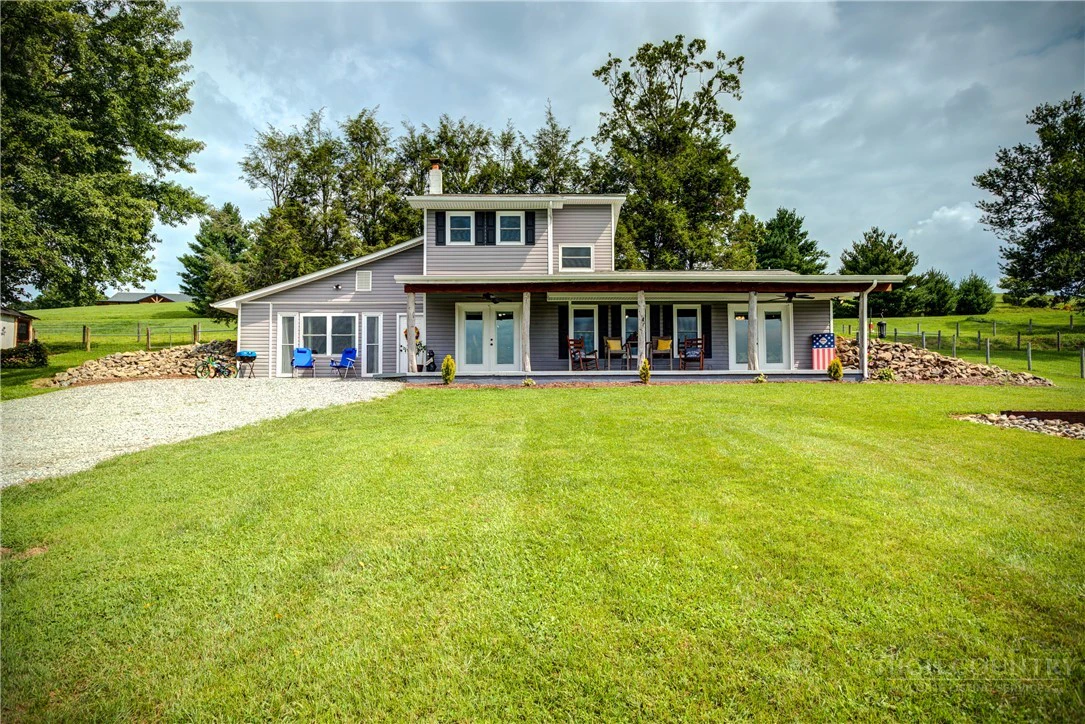 Image number 2 for the current listing