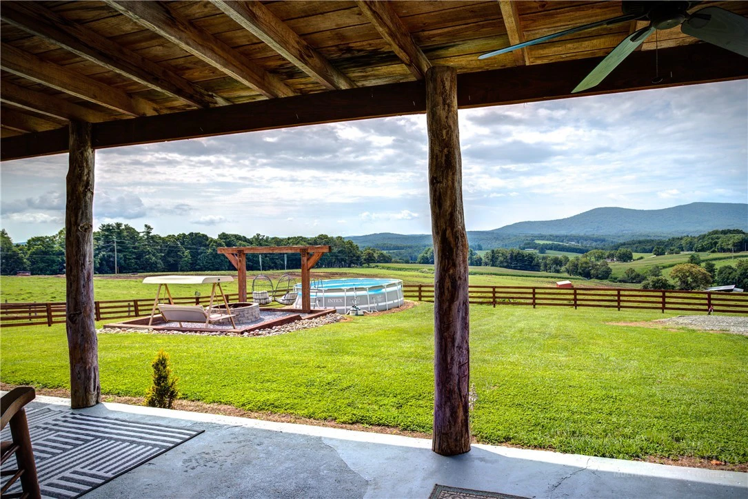 Image number 5 for the current listing