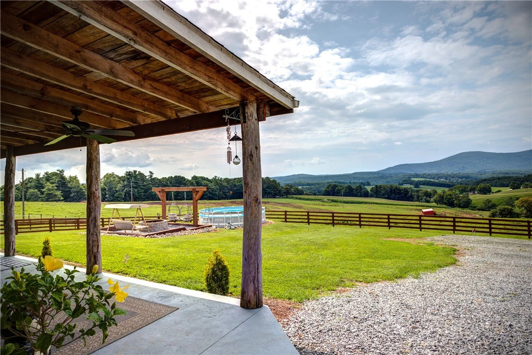 Image number 7 for the current listing