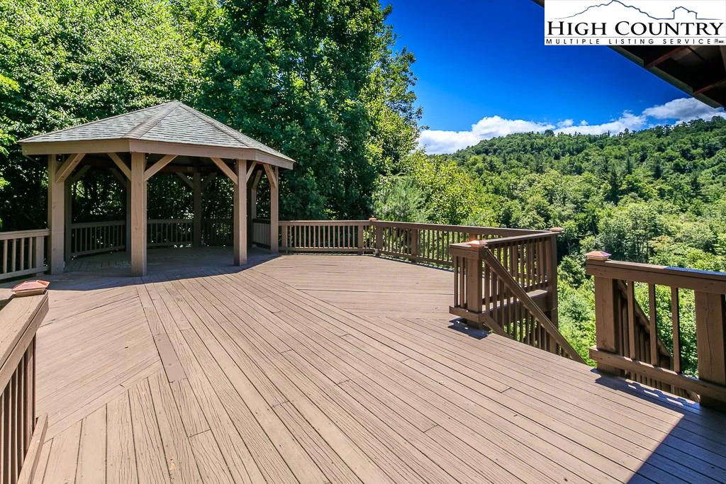 Image number 7 for the current listing